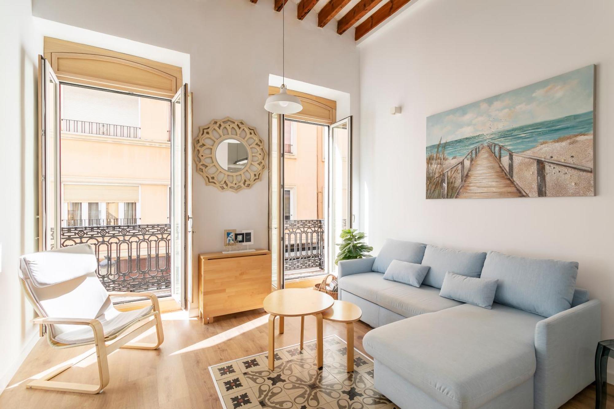 Apartamentos Teatro Аликанте Екстериор снимка